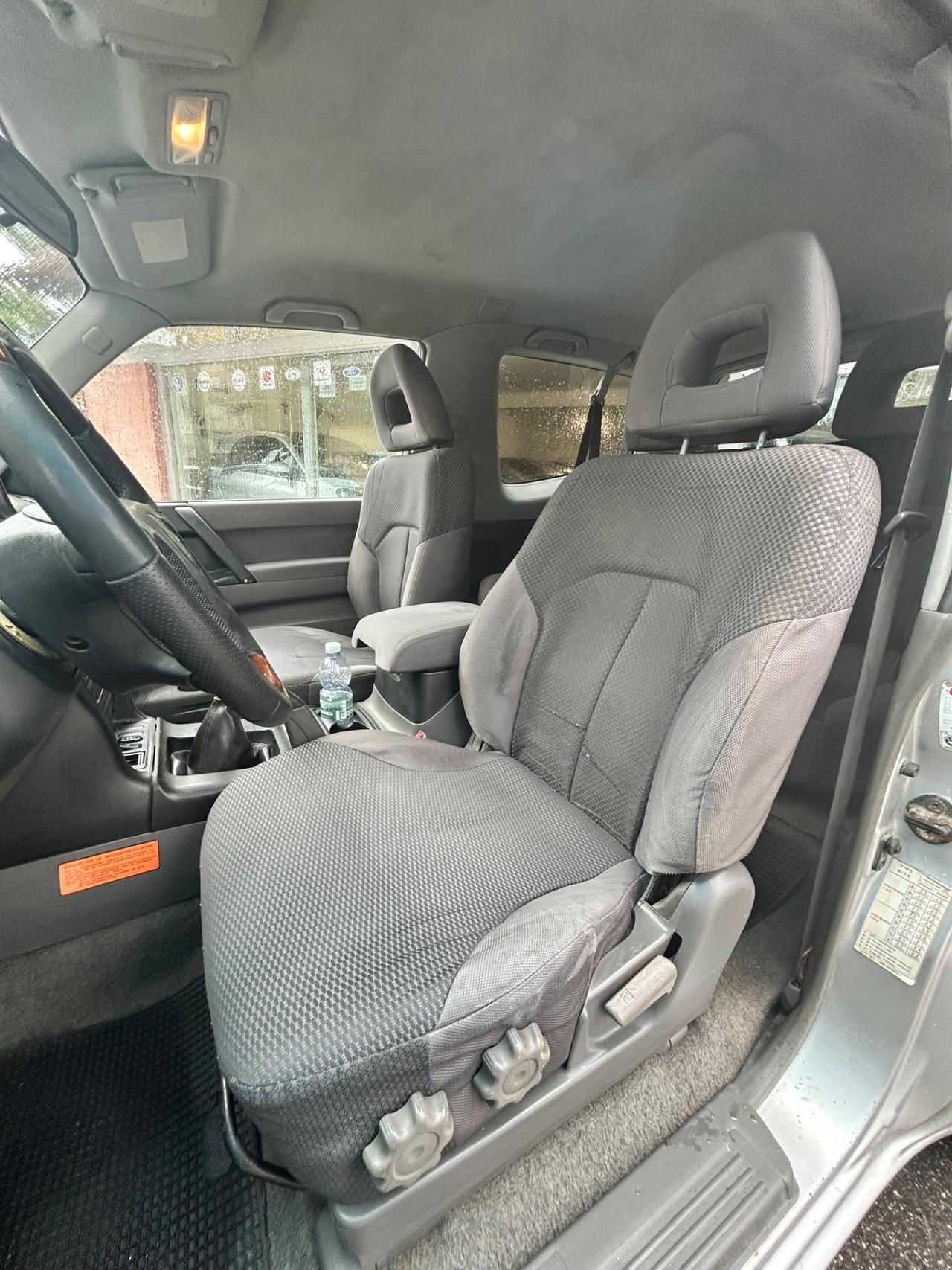Mitsubishi Pajero 2.5 TDI 3p. GLX