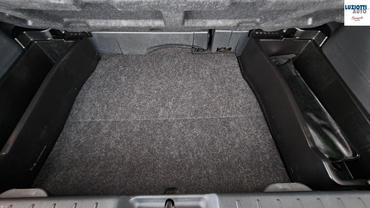 Toyota Yaris 1.3 5P LUNA