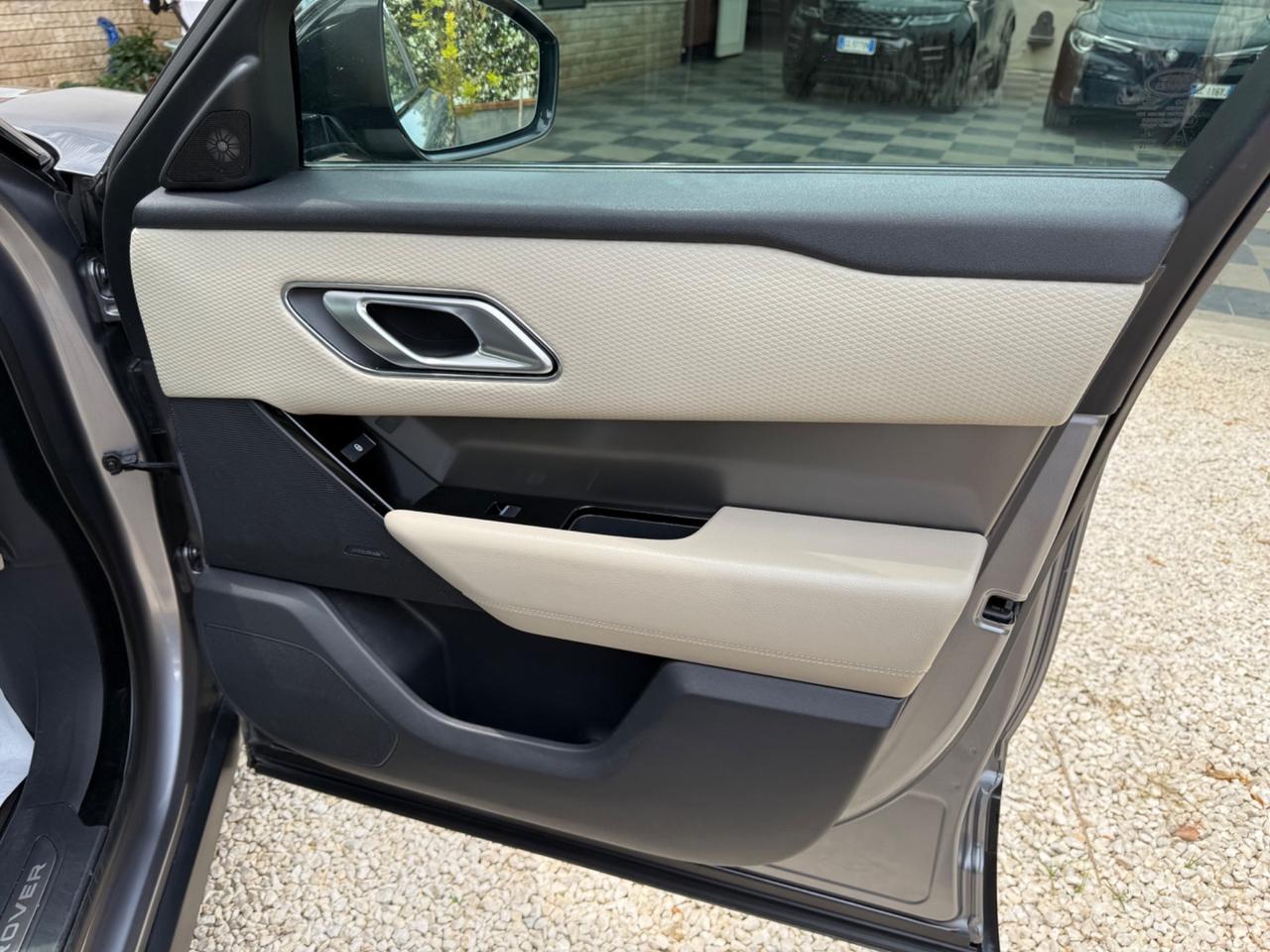 Land Rover Range Rover Velar Range Rover Velar 2.0D I4 240 CV