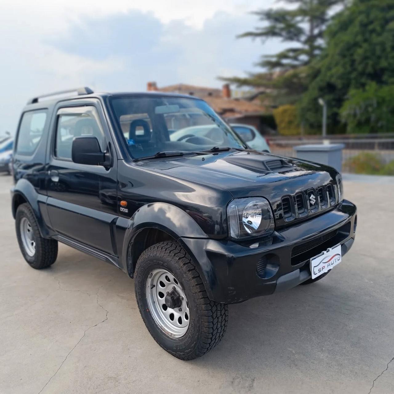 Suzuki Jimny 1.5 DDiS INTROVABILE PARI CARATTERISTICHE