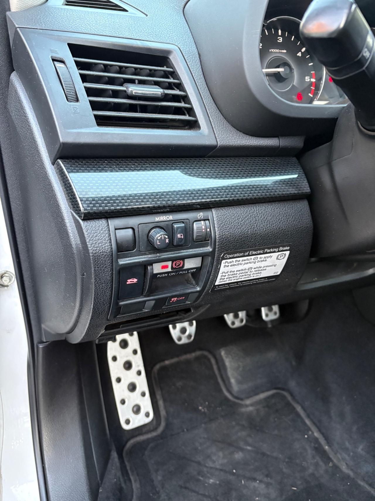 Subaru Legacy 2.0D 150cv TETTO NAVI CAM PELLE