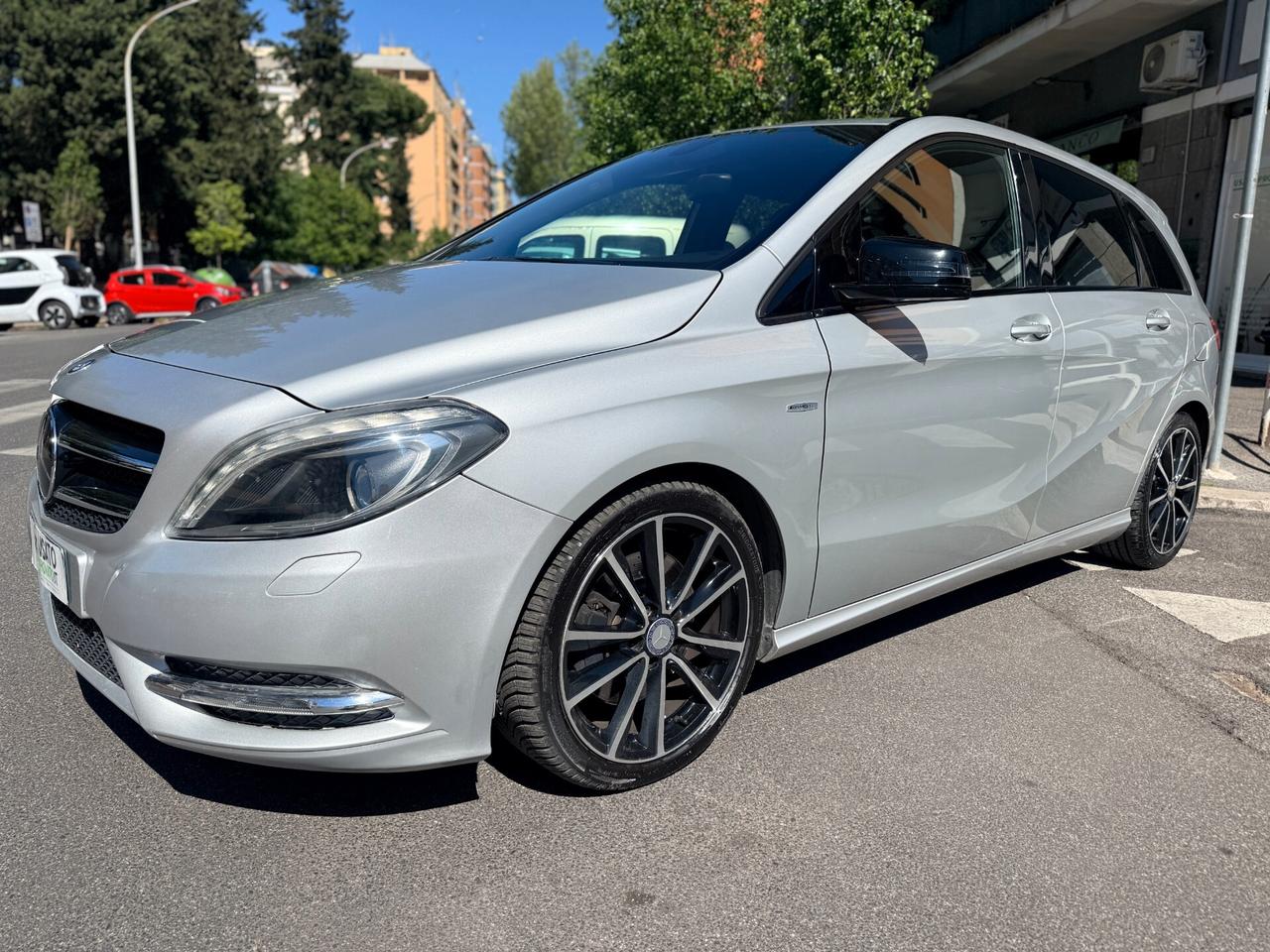 Mercedes B 220 EURO 6 AMG 170cv Tagliandi Mercedes!