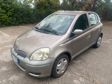 Toyota Yaris 1.0i 16V cat 5 porte Sol