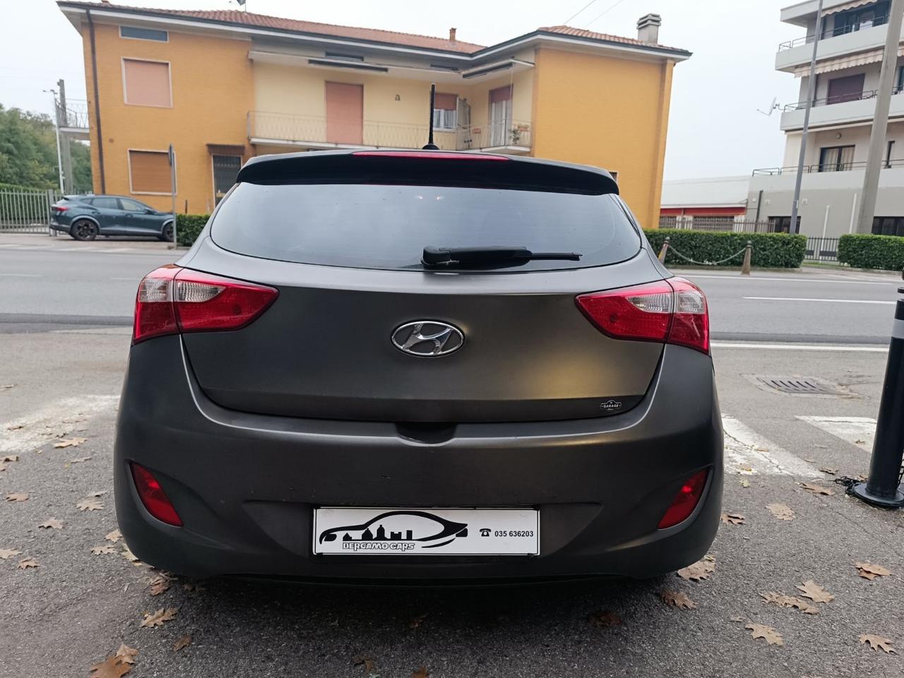 Hyundai i30 1.6 CRDi Business NAVIGATORE RETROCAMERA