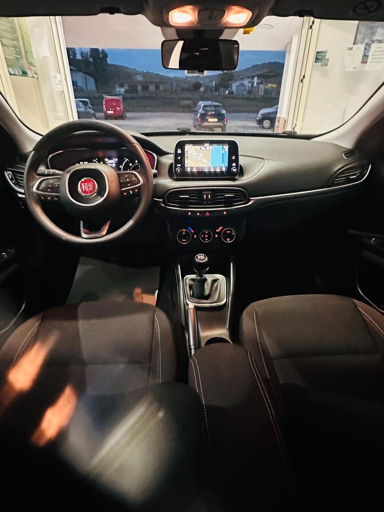 Fiat Tipo 1.6 Mjt S&S 5 porte Sport