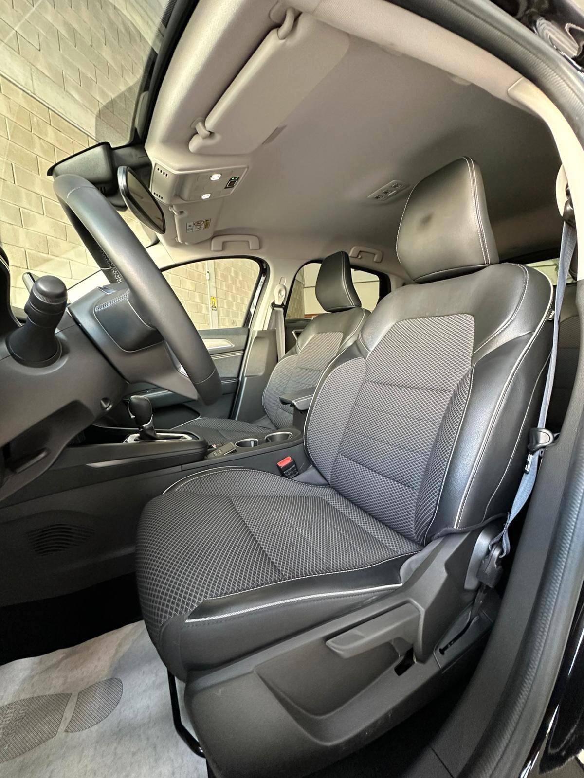 Renault Arkana Full Hybrid E-Tech - IVA ESPOSTA