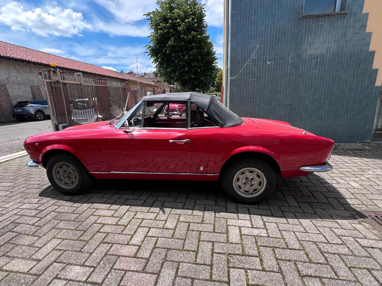 Fiat 124 Spider Sport