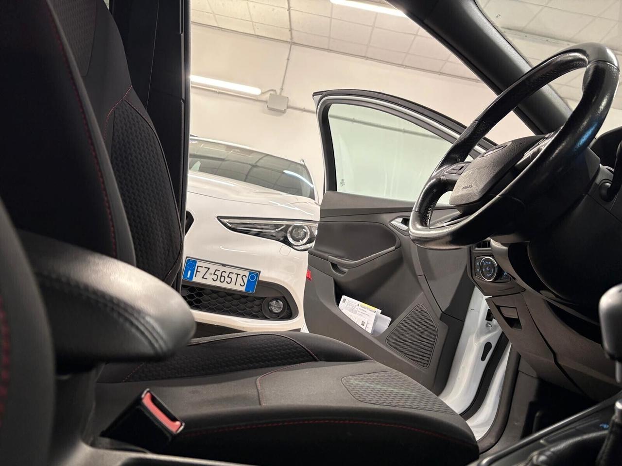 Ford Focus ST LINE 1.0 EcoBoost 125 CV 5 p.