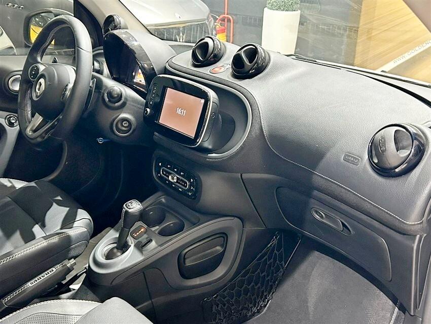 Smart ForTwo BRABUS 0.9 Turbo twinamic Xclusive