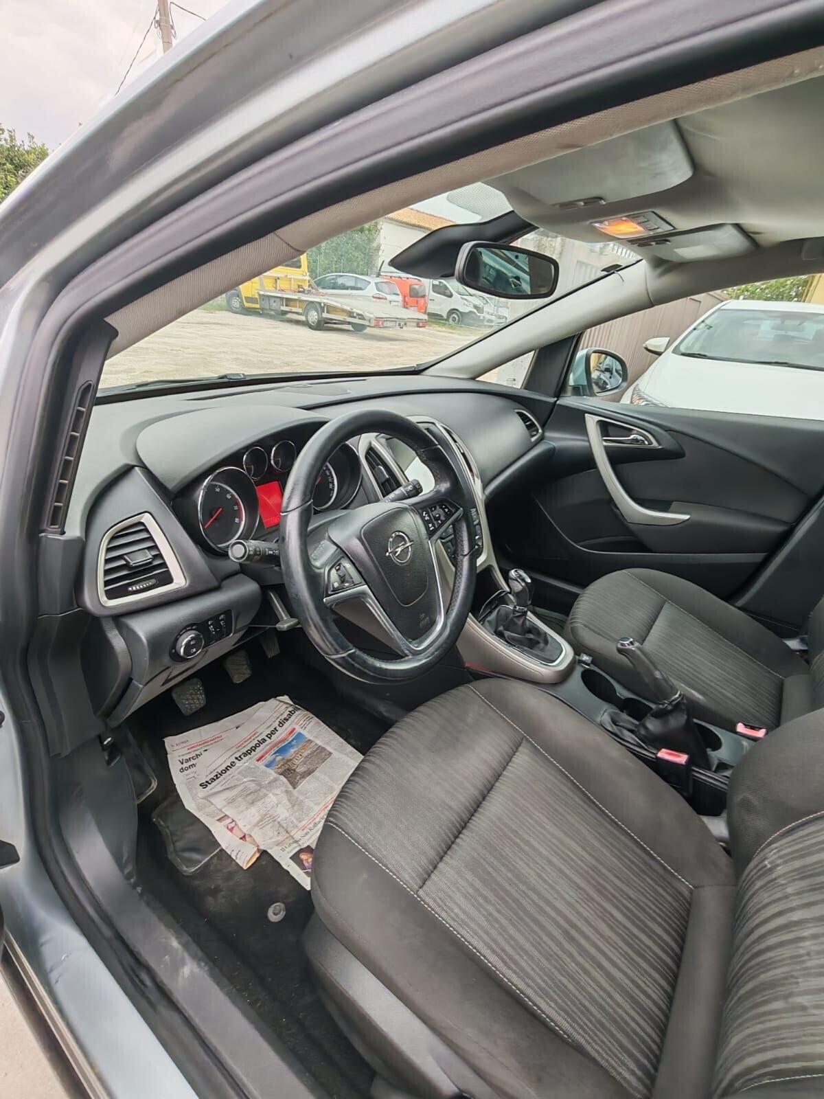 Opel Astra 1.4 100CV Sports Tourer Elective benzina e gpl