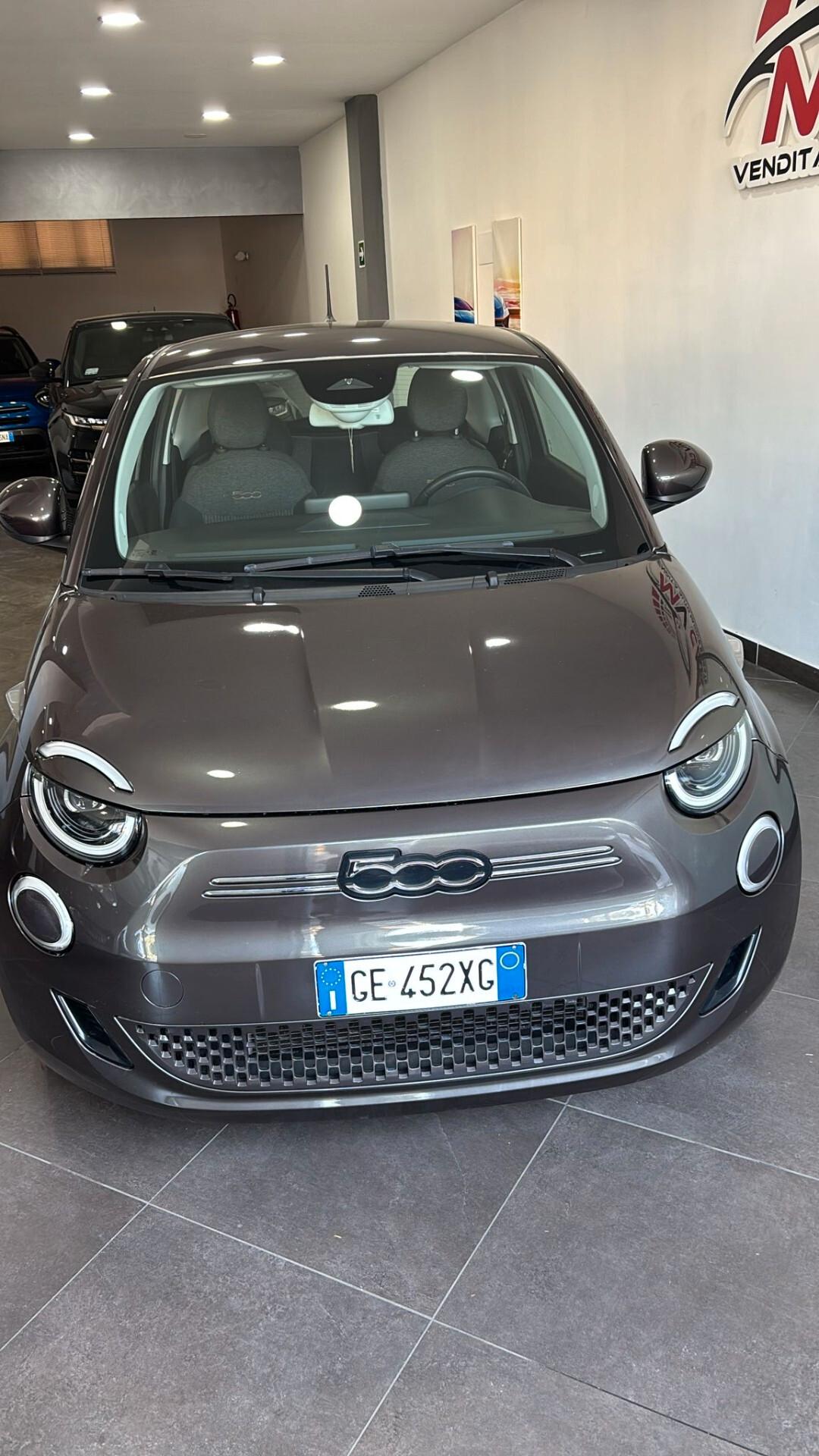 Fiat 500 500e Berlina 42 kWh Icon
