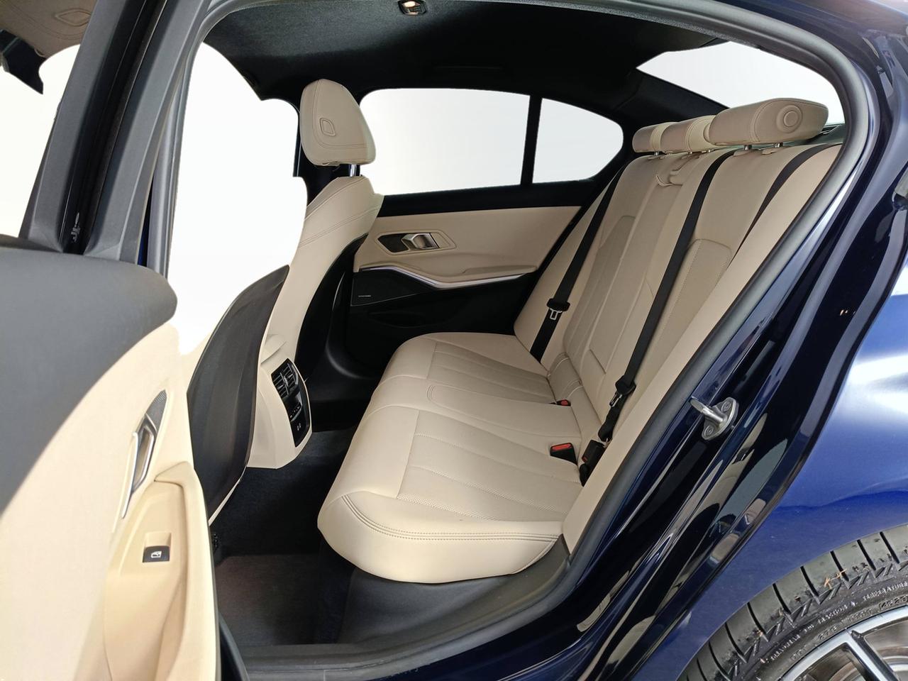 BMW Serie 3 G20 2022 Berlina - 318d mhev 48V MSport auto