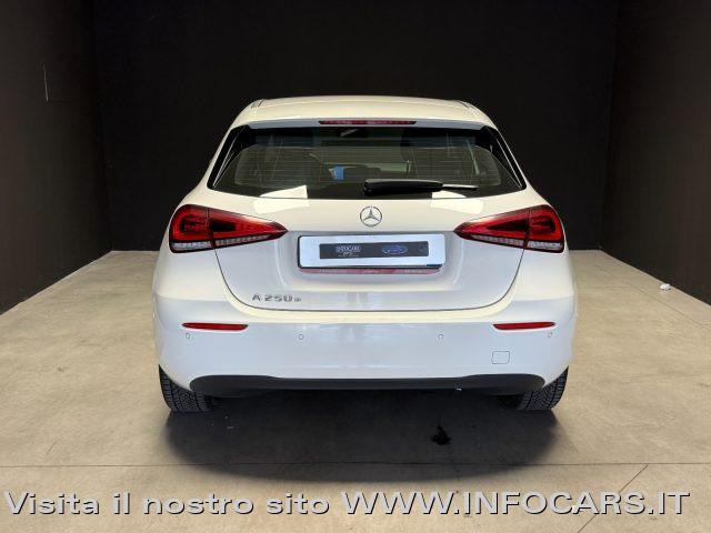 MERCEDES-BENZ A 250 e EQ-Power Autom. Business Extra - PROMO