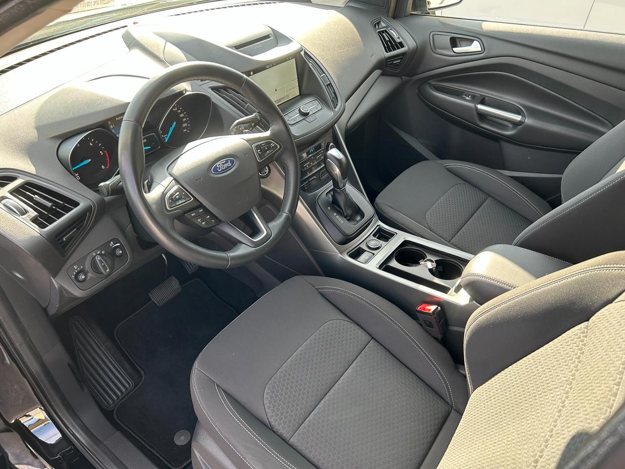 Ford Kuga 1.5 TDCI 120CV Business Powershift