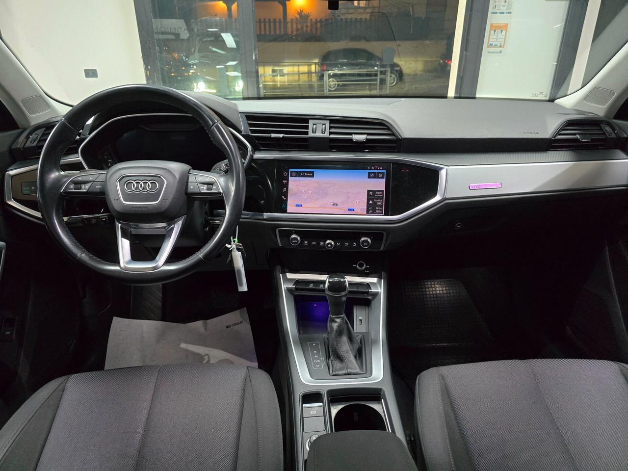 Audi Q3 2.0 TDI 150 CV S tronic line Edition