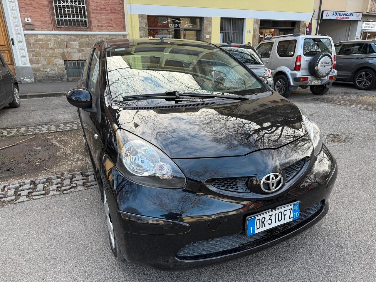 Toyota Aygo 1.0 12V VVT-i 5 porte Sol