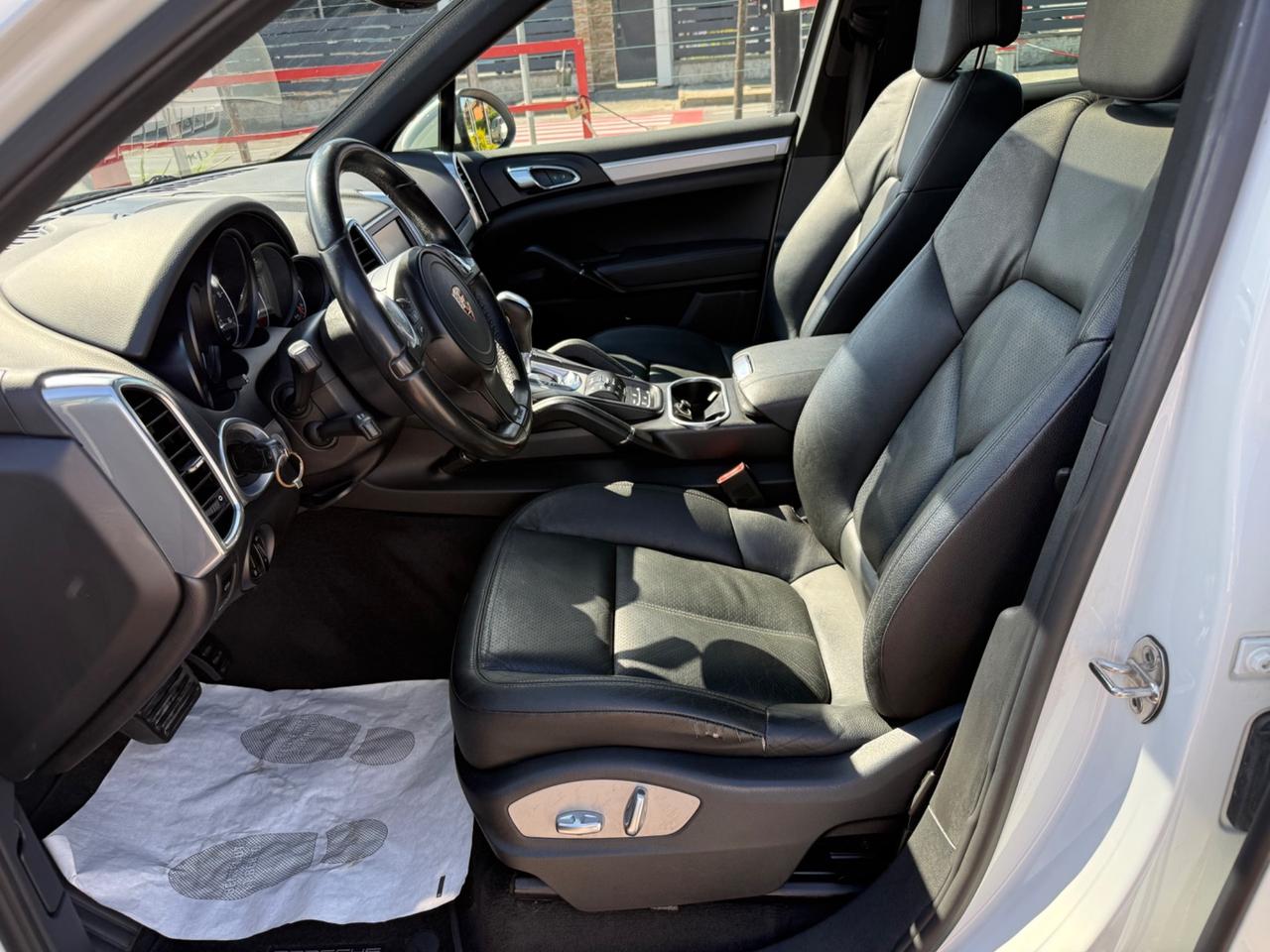 Porsche Cayenne 3.0 Diesel MOTORE CON 120.000 KM FATTURA