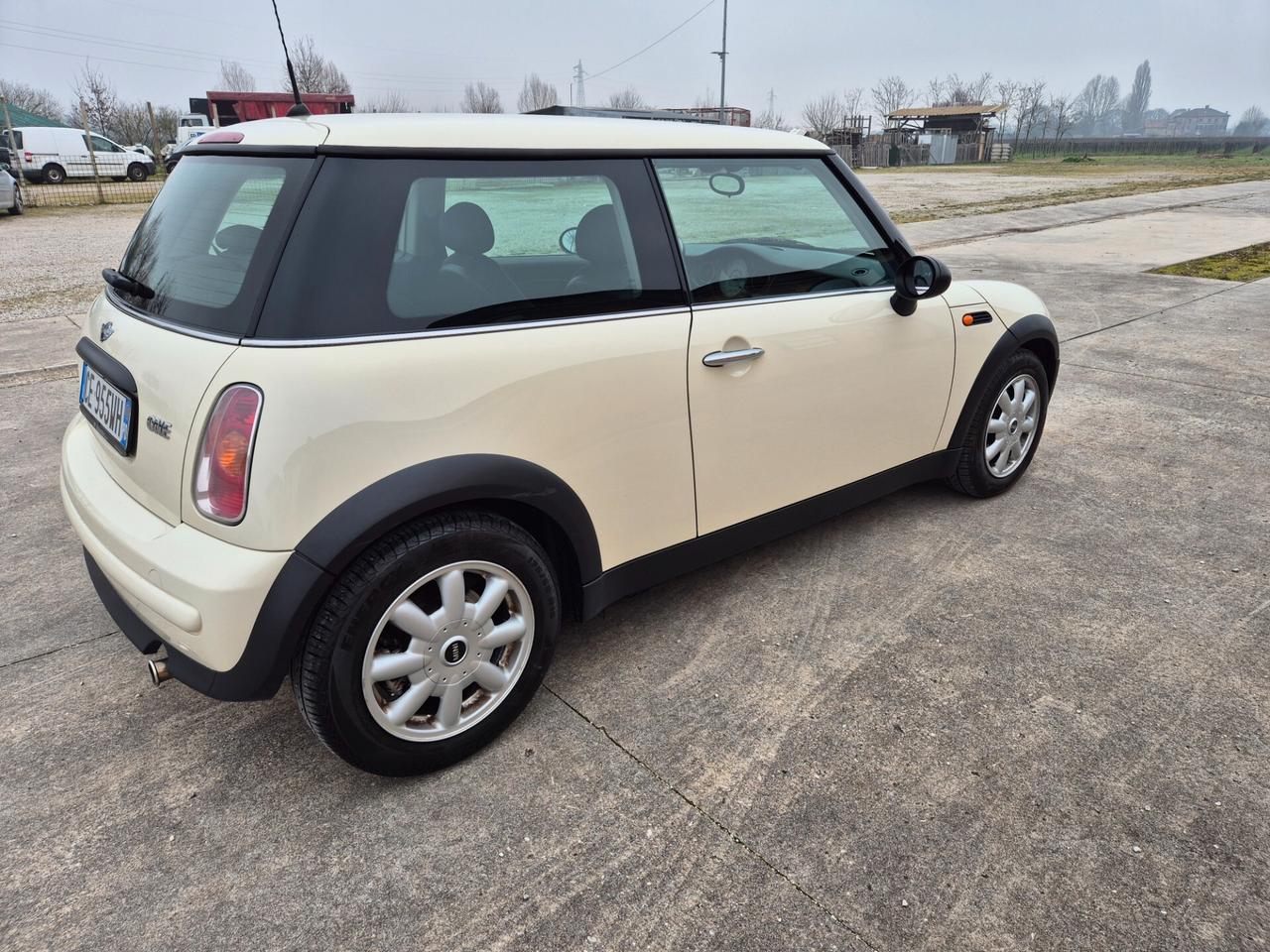 Mini 1.6 16V One de luxe