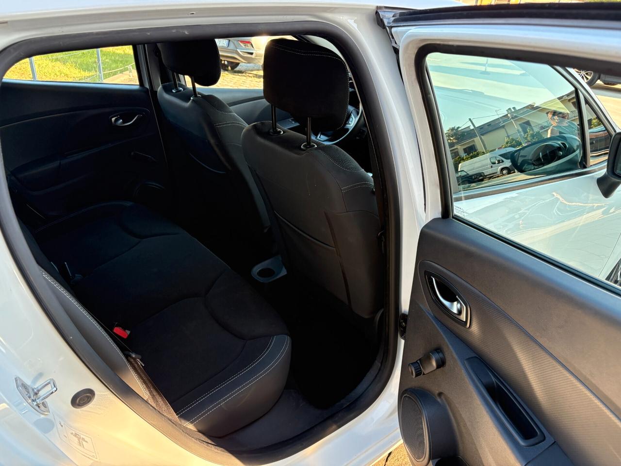 Renault Clio 1.5 dCi 75 CV 5 porte Moschino Intens