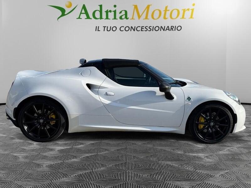 Alfa Romeo 4C 1750 TBi
