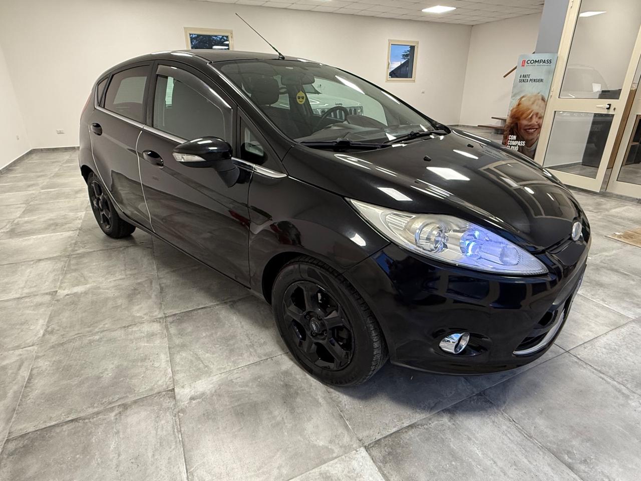 Ford Fiesta 1.4 5 porte Bz.- GPL Titanium