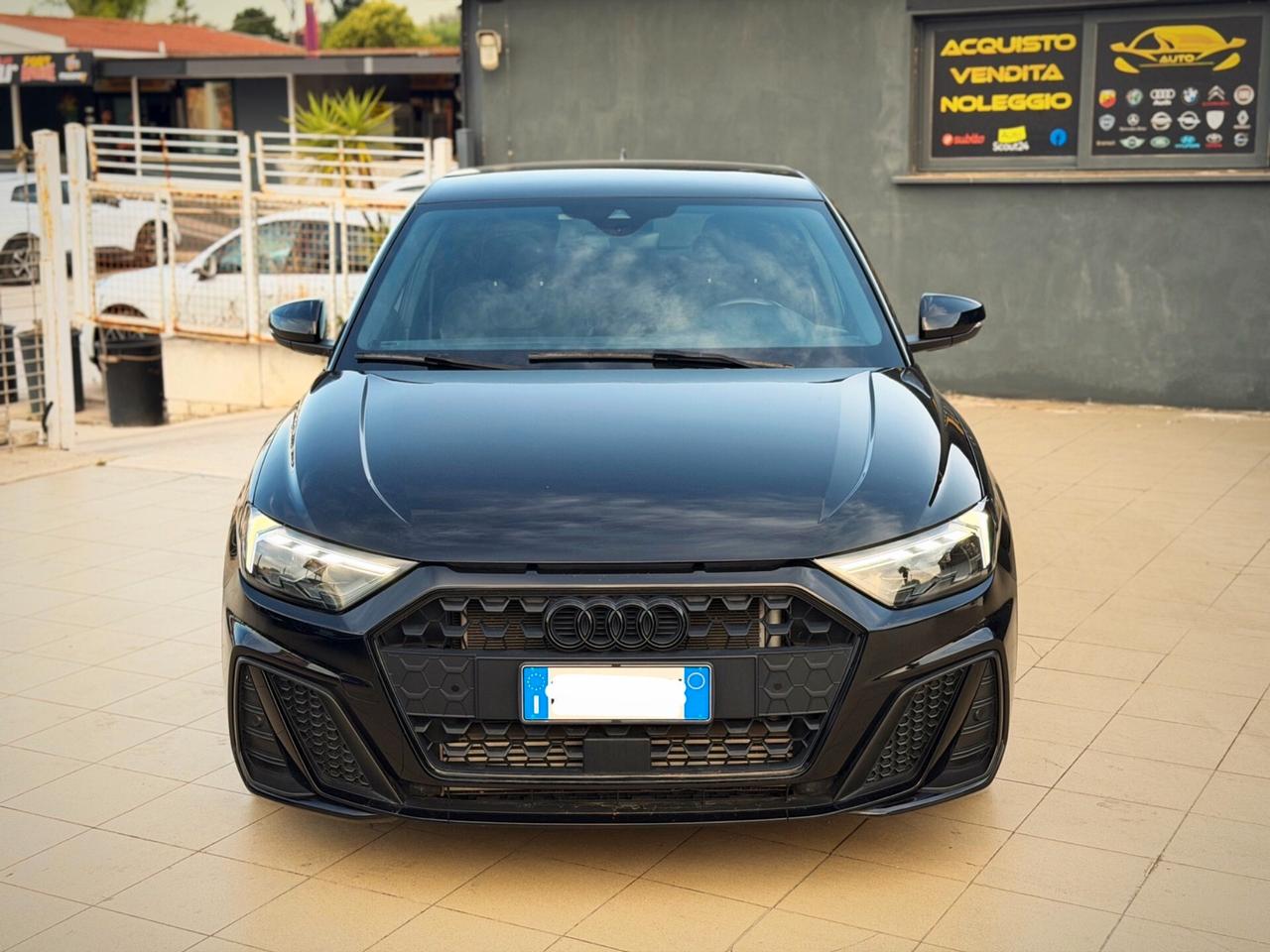 Audi A1 SPB 40 TFSI S tronic Identity Black Garanzia 12 Mesi