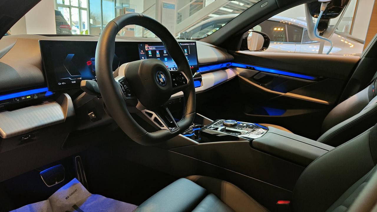 BMW BMW i5 eDrive40 Touring