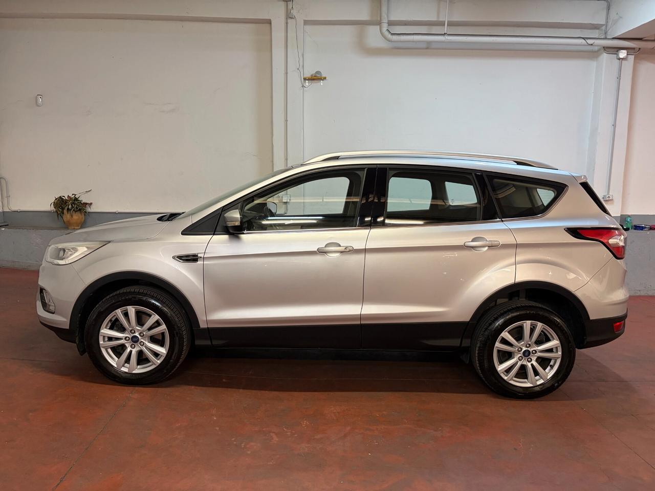 Ford Kuga 1.5 TDCI 120 CV S&S 2WD Business
