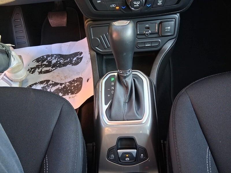 Lancia Ypsilon 1.0 FireFly 5 porte S&S Hybrid Ecochic Gold