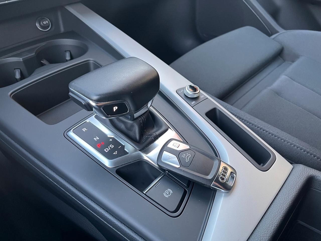 Audi A4 40 TDI S tronic line edition