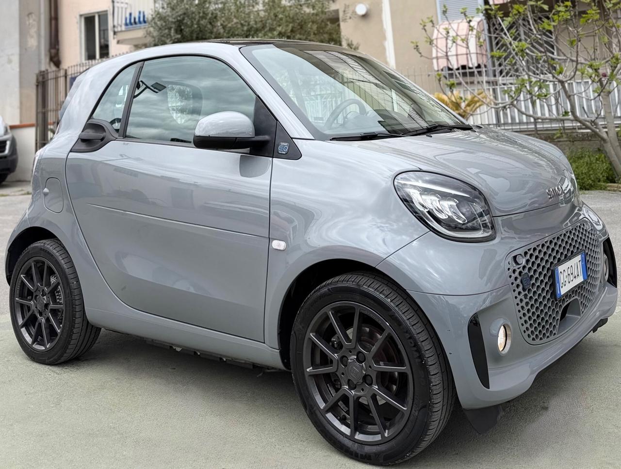 Smart ForTwo EQ Racingrey