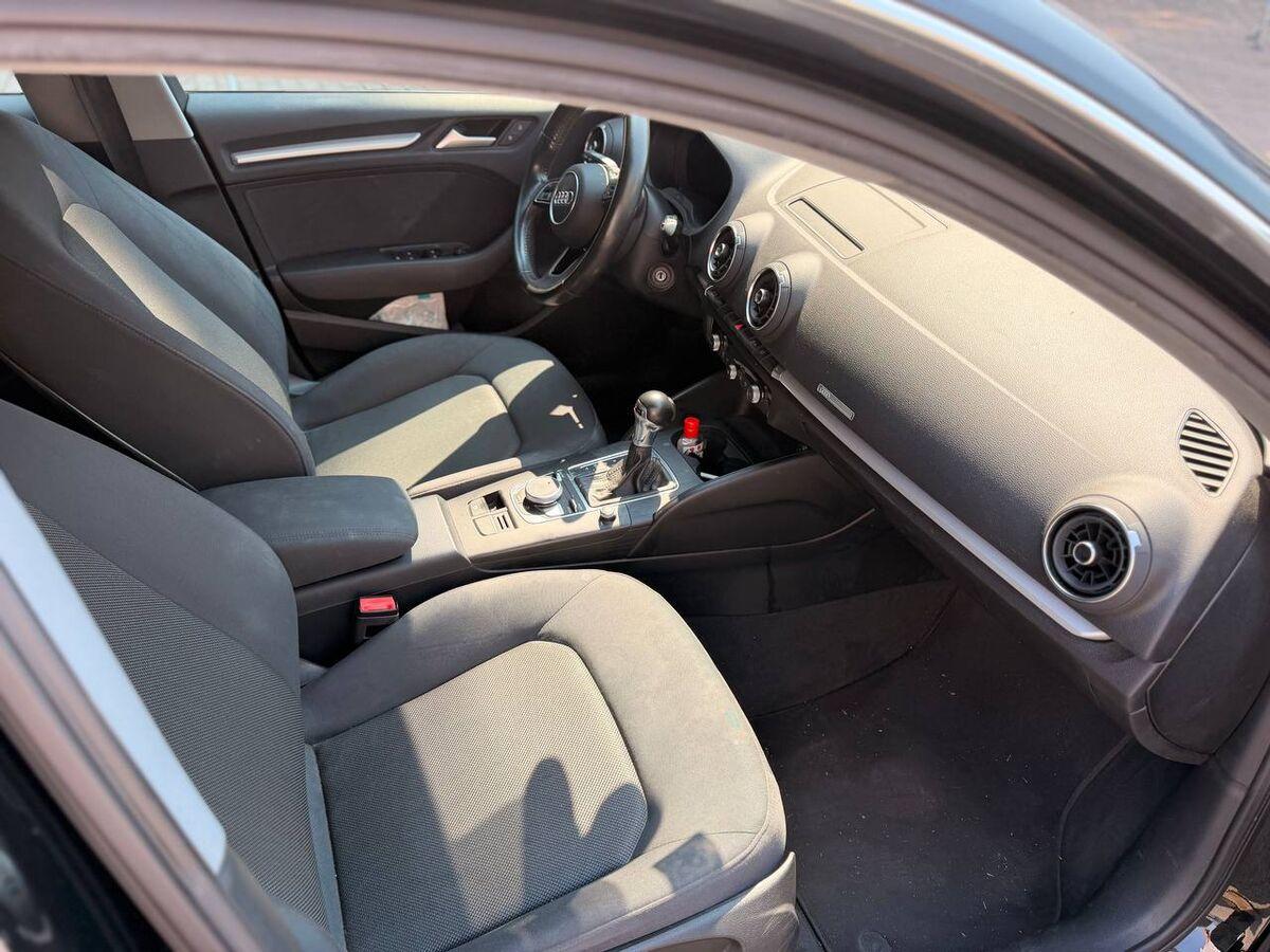 Audi A3 Sportback 30 1.6 tdi Business 116cv s-tronic my19 SLINE