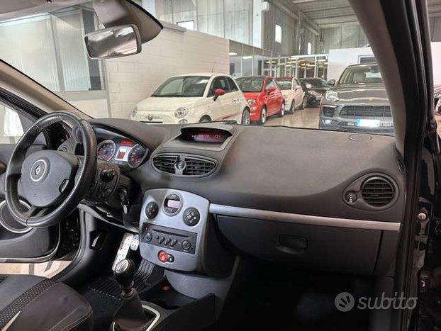 Renault Clio 3p 2.0 16v RS 200cv