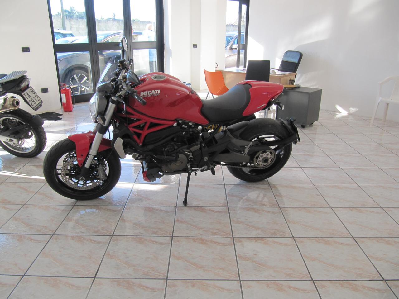 ducati monster 1200