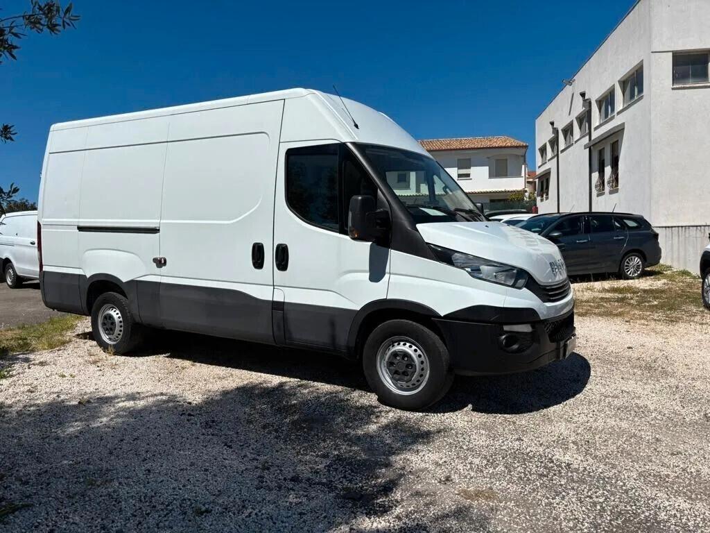 Iveco Daily 35S14Sa8V 2.3Hpt Plm-Tm Hi-Ma
