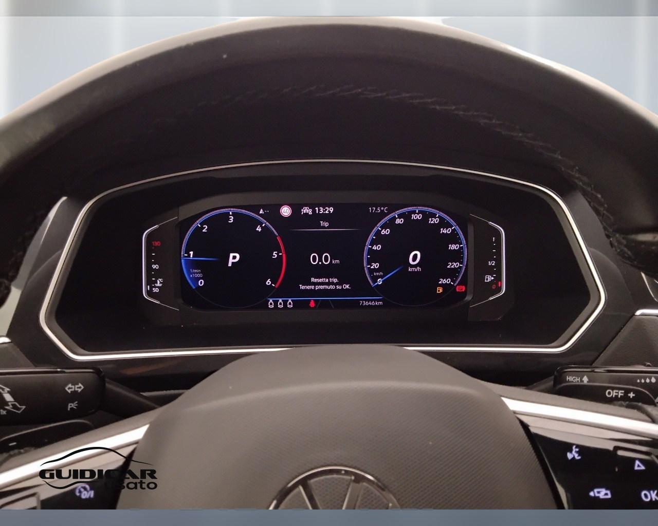 VOLKSWAGEN Tiguan II 2021 - Tiguan 2.0 tdi R-Line 150cv dsg