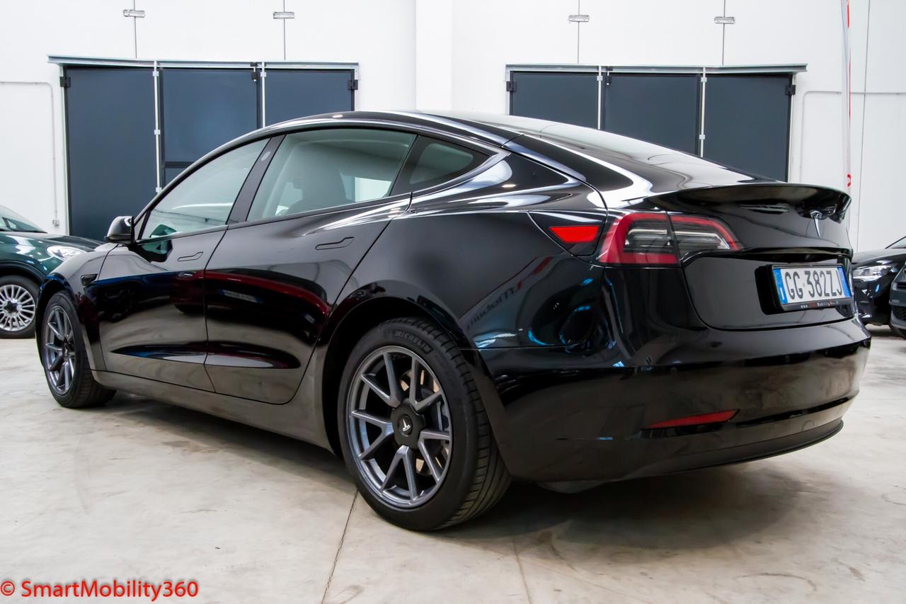 Tesla Model 3 Long Range Dual Motor AWD - Promo finanziamento: 2.500 € di anticipo e 413 €/mese!