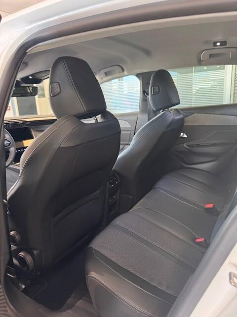 Peugeot 308 BlueHDi 130 EAT8 Allure 2023