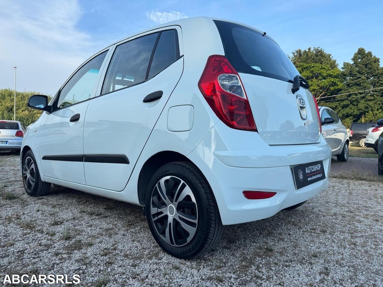 HYUNDAI - i10 - 1.1 12V Classic - NEOPATENTATI - FINANZIABILE