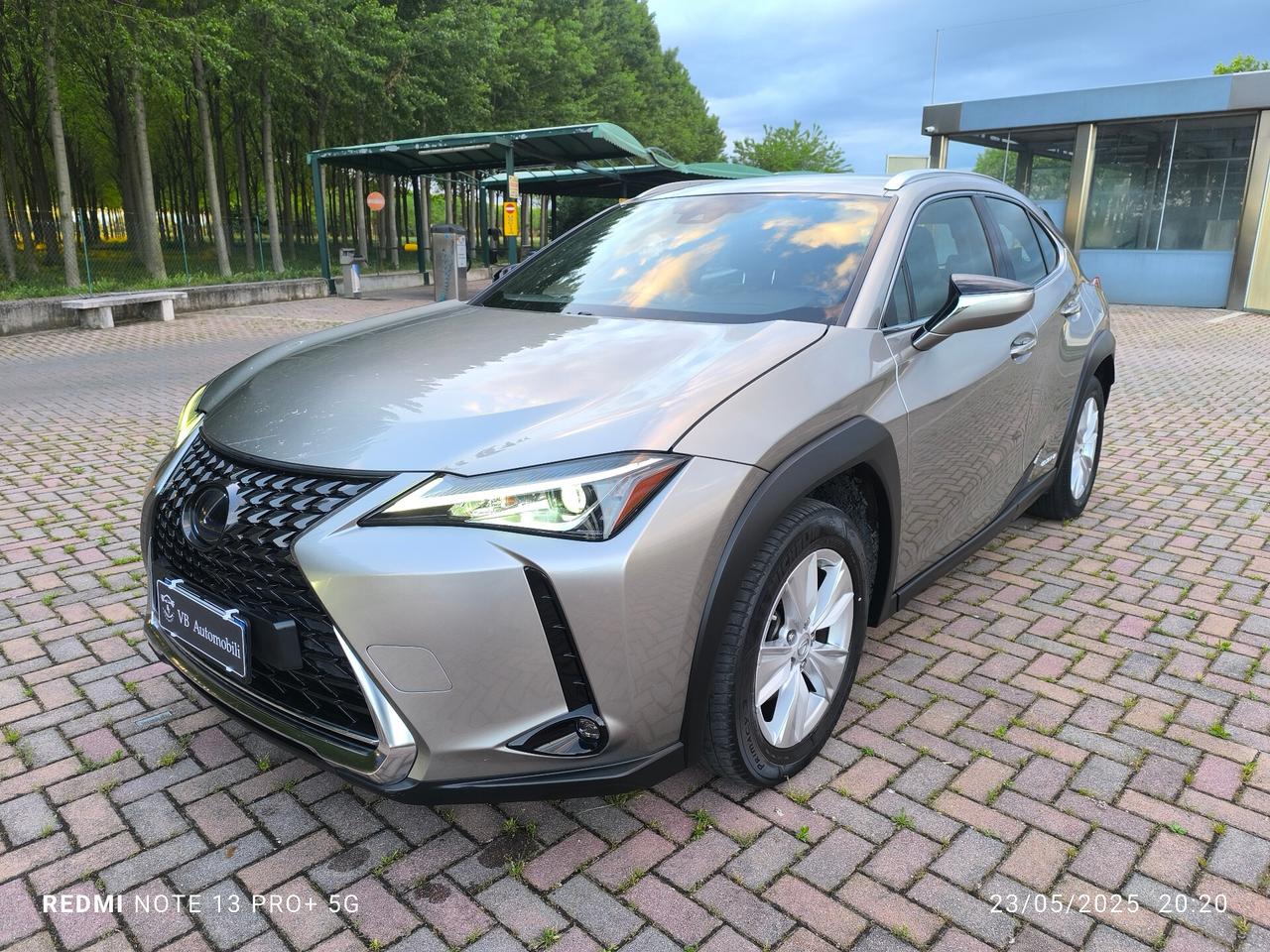Lexus UX Hybrid Business Full Optional