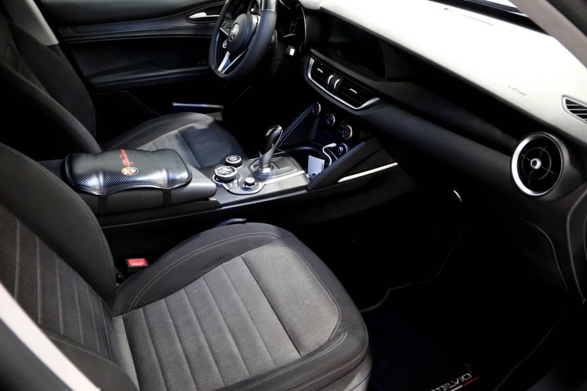 Alfa Romeo Stelvio 2.2 t Executive Q4 180cv auto