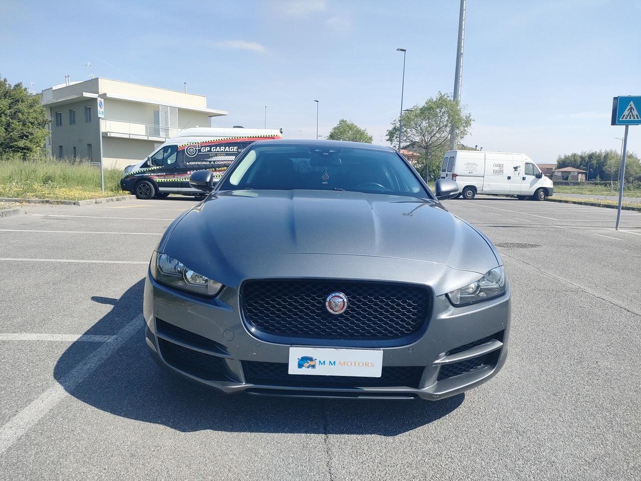 JAGUAR XE XE 2.0d Pure Business edition 180cv auto