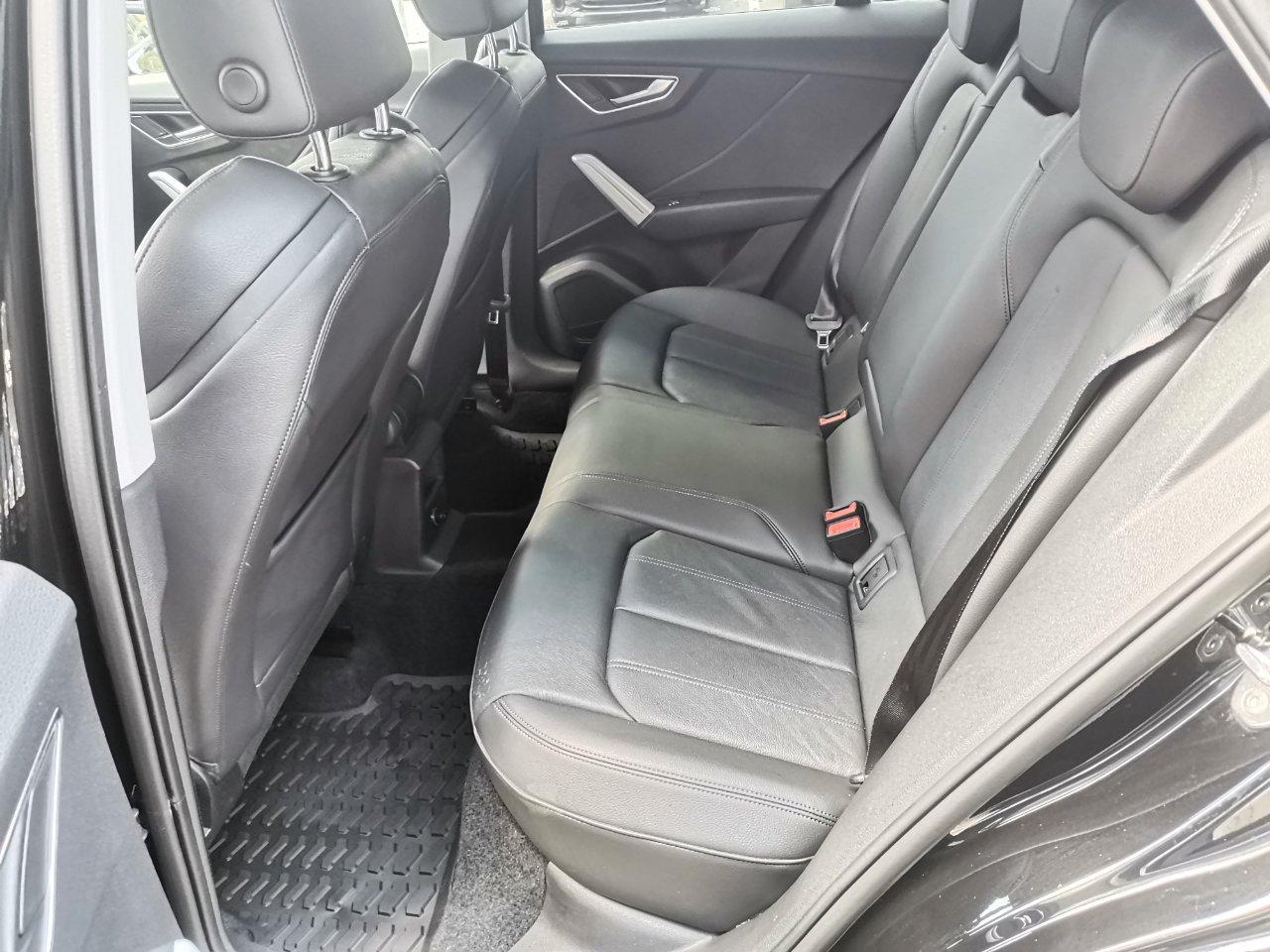 Audi Q2 35 2.0 tdi Identity Black s-tronic