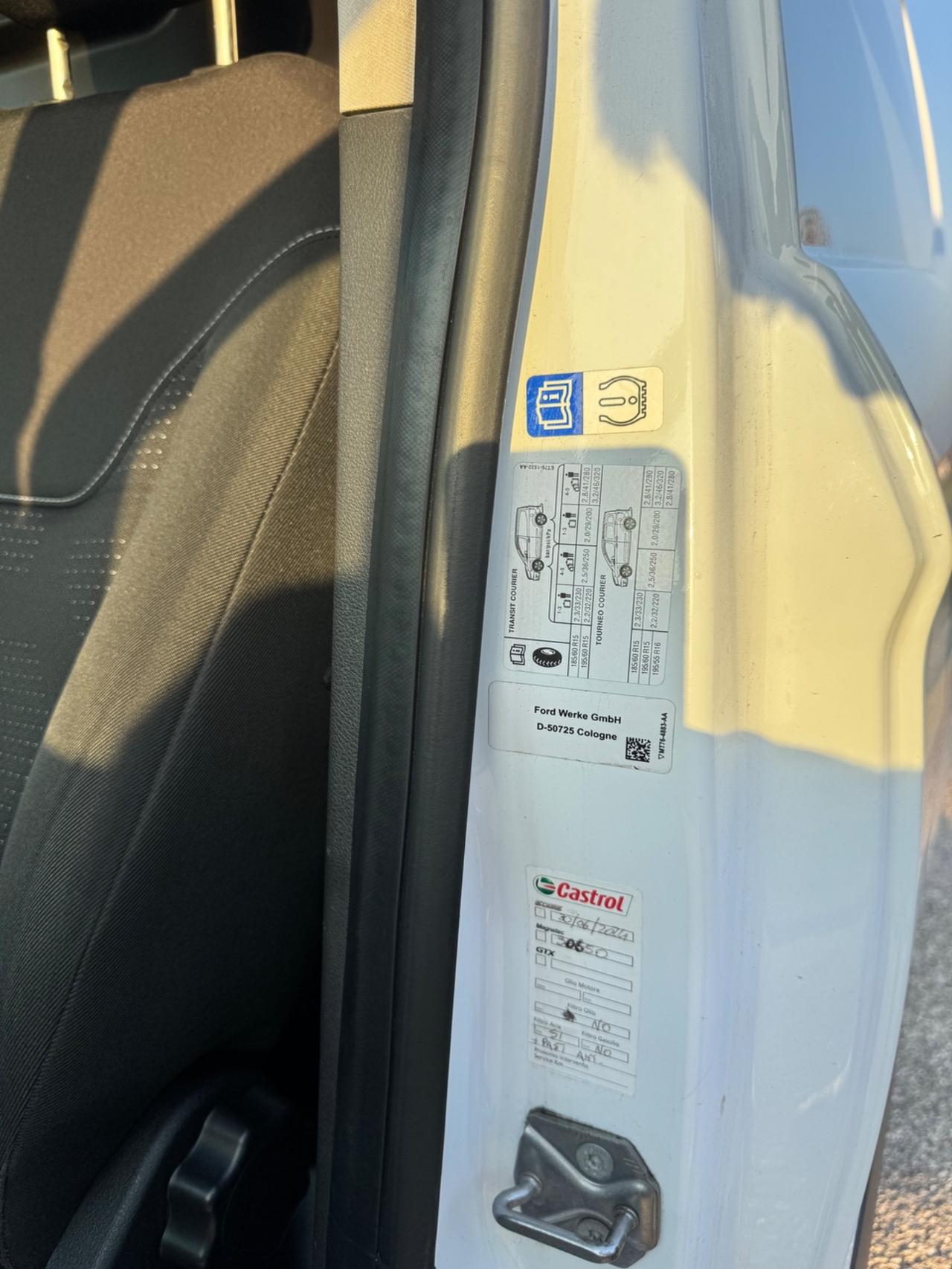 Ford Transit Courier 1.5 TDCi 75CV Van Trend