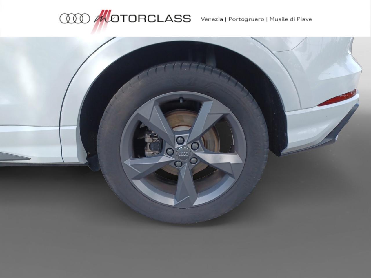 Audi Q3 35 2.0 tdi s line edition s tronic