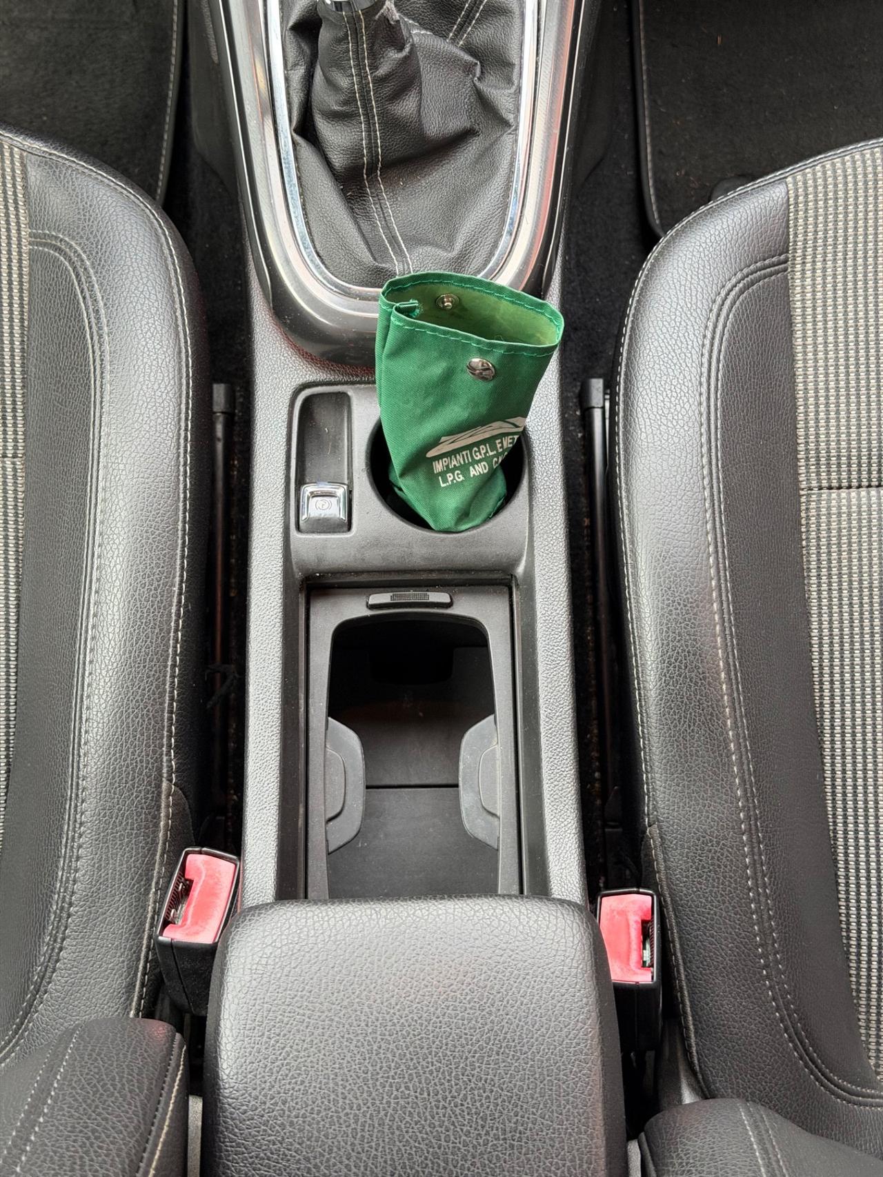 Opel Astra 1.4 - Impianto GPL- Neopatentati