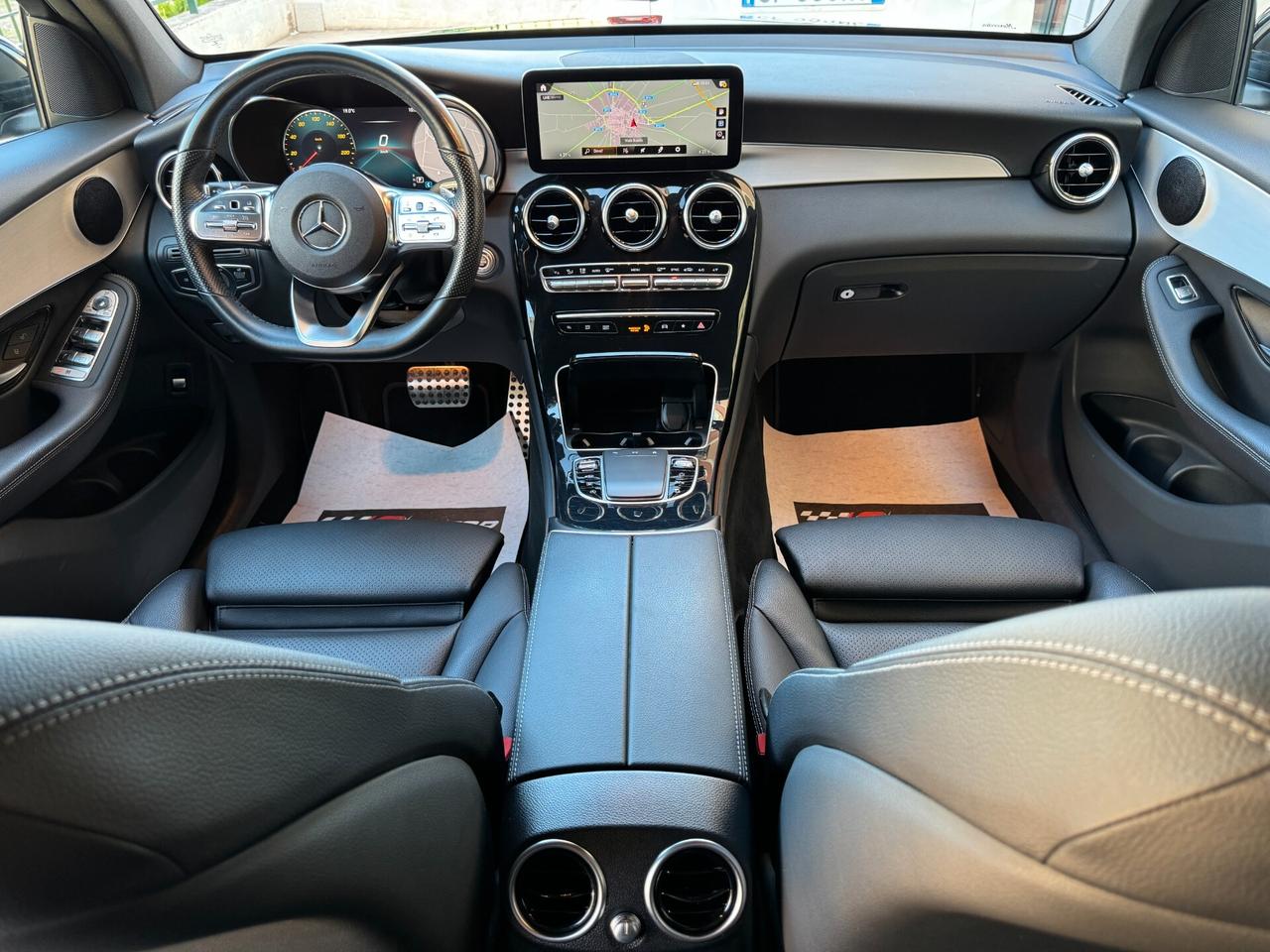 MERCEDES-BENZ GLC 300d COUPE' PREMIUM 245 CV 4matic AIRMATIC