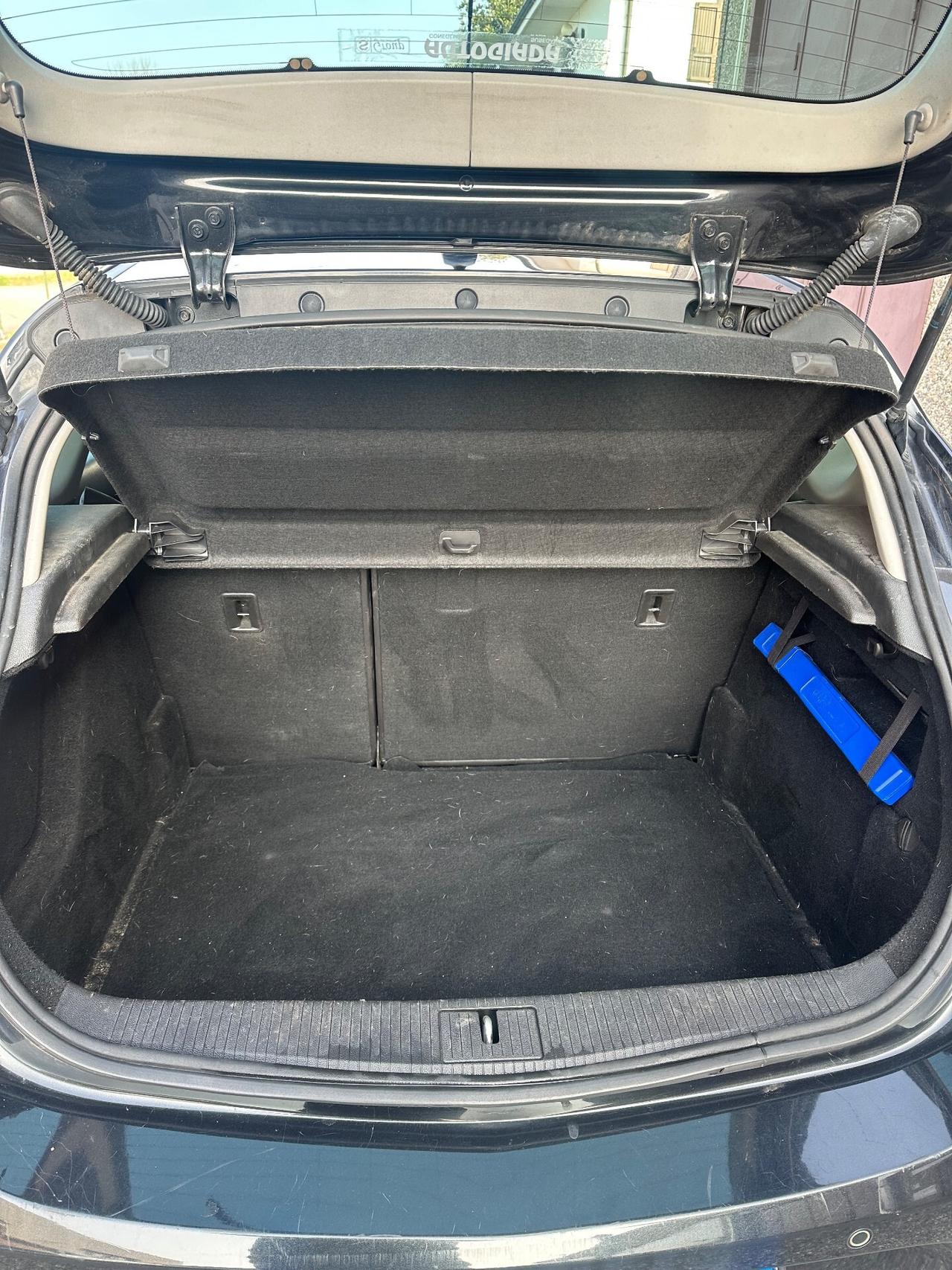 Opel Astra 1.4 100CV 5 porte Cosmo