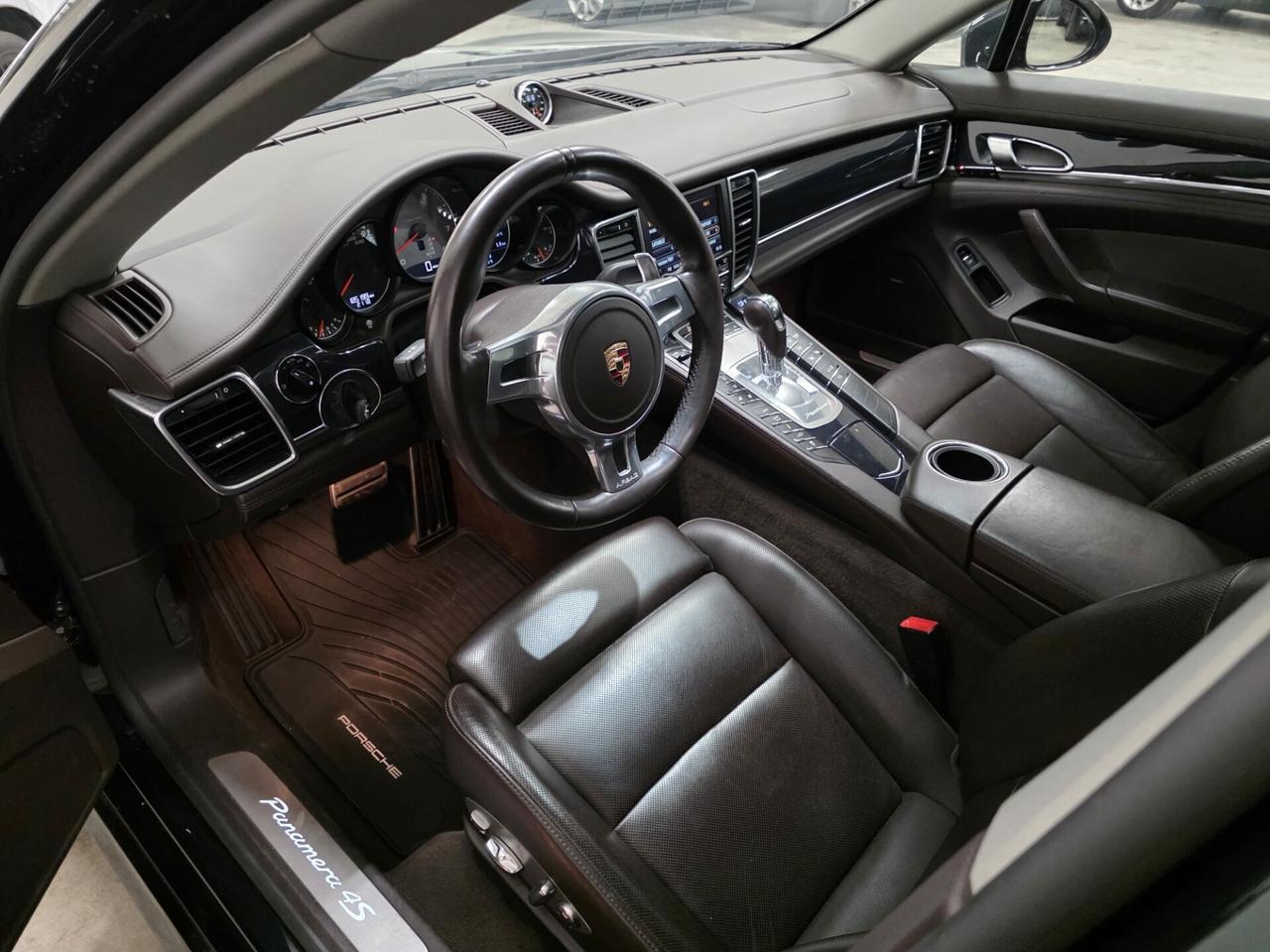 Porsche Panamera 4.8 4S