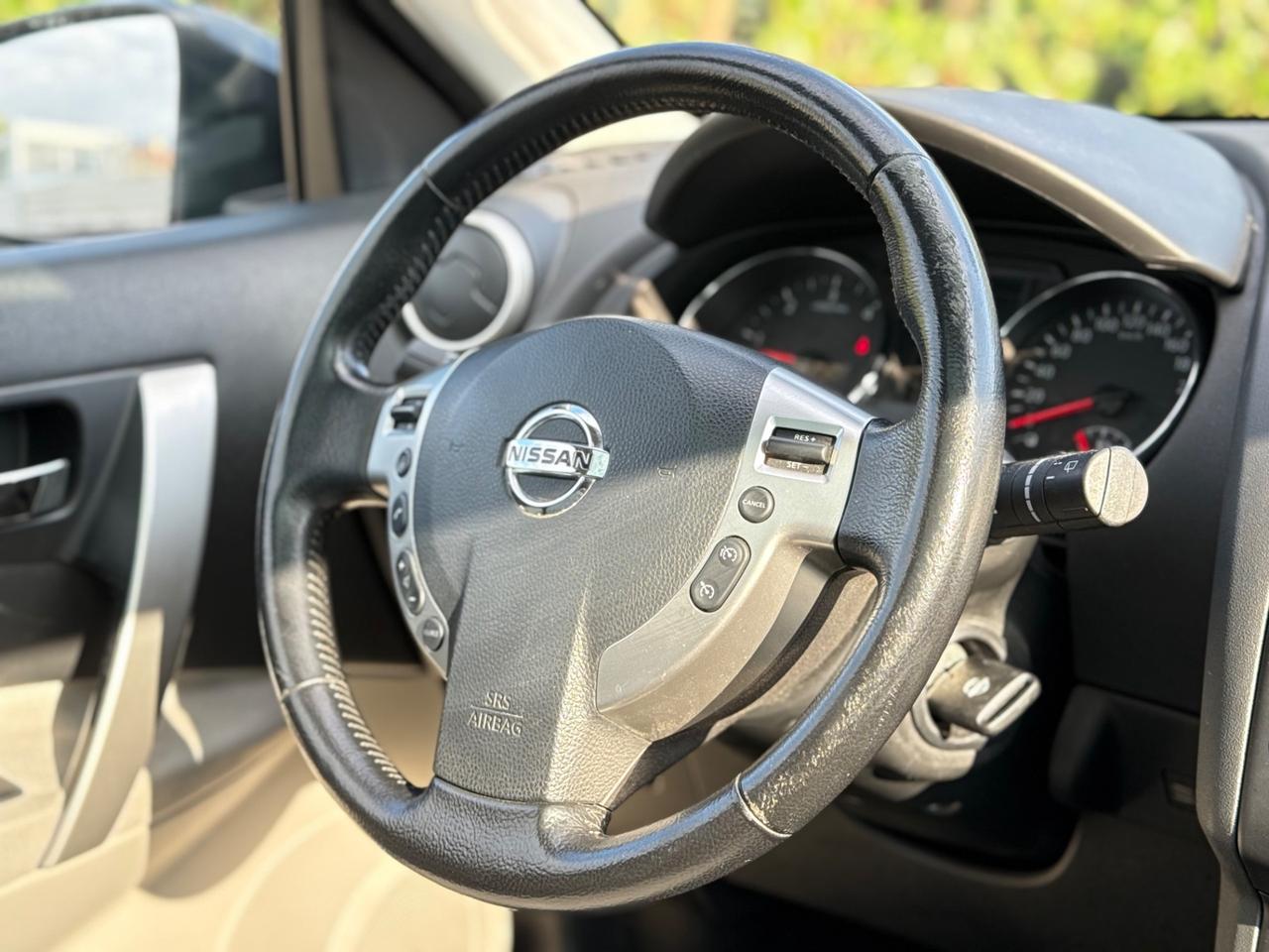 Nissan Qashqai 2.0 dCi 4x4 NAVI TETTO PANORAMICO